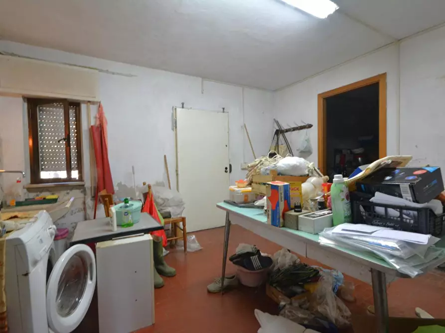 Immagine 30 di Villa in vendita  a Lucca