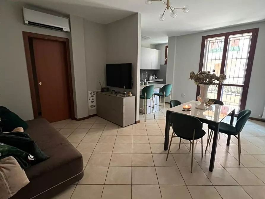 Immagine 5 di Appartamento in vendita  a Castelfranco Emilia