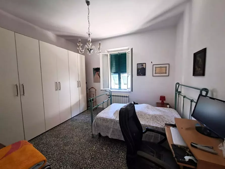 Immagine 13 di Casa indipendente in vendita  a Massa
