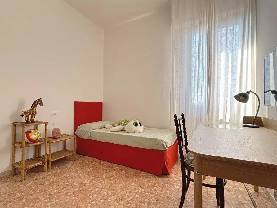 Immagine 16 di Appartamento in affitto  a Massa