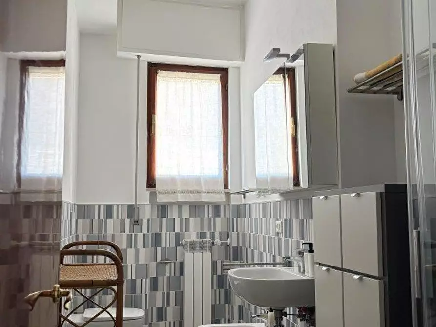 Immagine 13 di Appartamento in affitto  a Massa