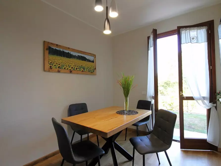 Immagine 8 di Villa in vendita  a Capannori