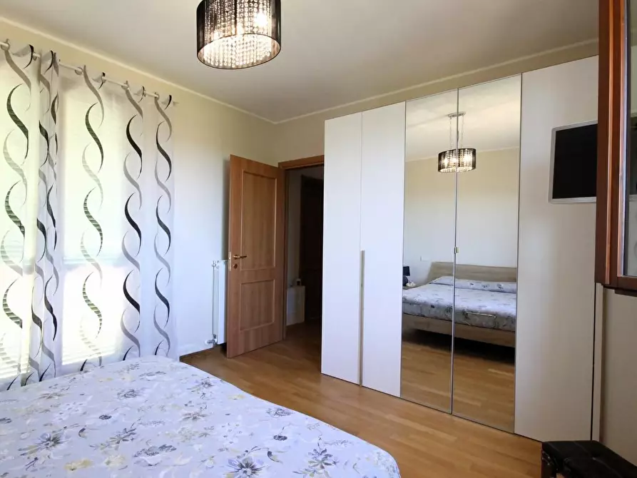 Immagine 14 di Villa in vendita  a Capannori