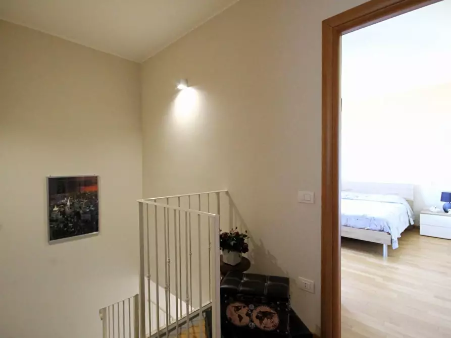 Immagine 12 di Villa in vendita  a Capannori