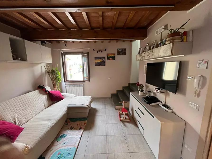 Immagine 2 di Appartamento in vendita  a Palaia