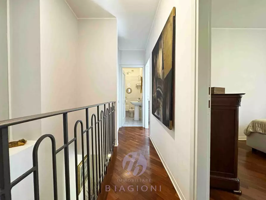 Immagine 23 di Villetta a schiera in vendita  a Camaiore