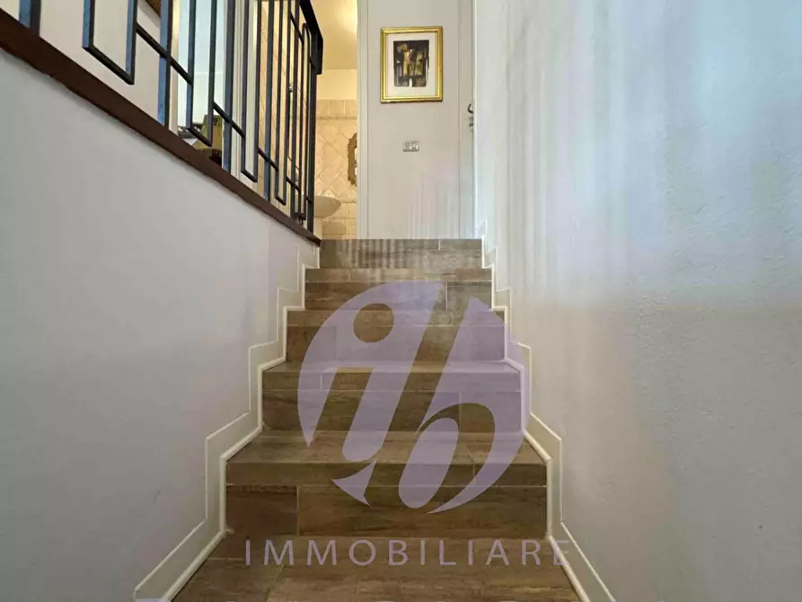 Immagine 17 di Villetta a schiera in vendita  a Camaiore