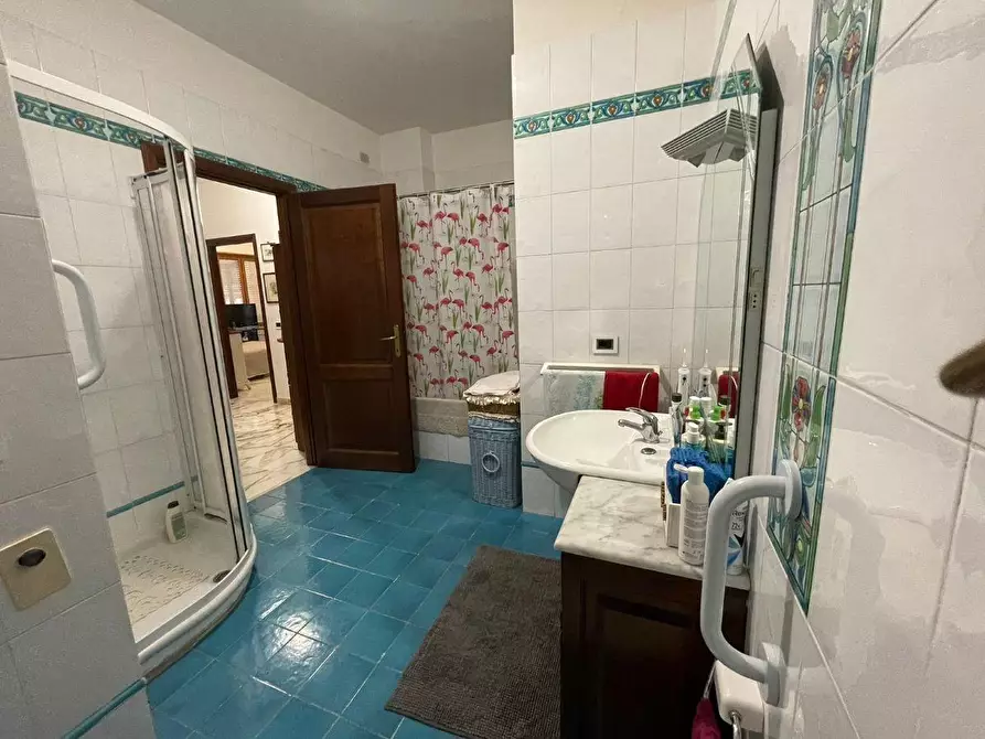 Immagine 14 di Mansarda in vendita  a Massa