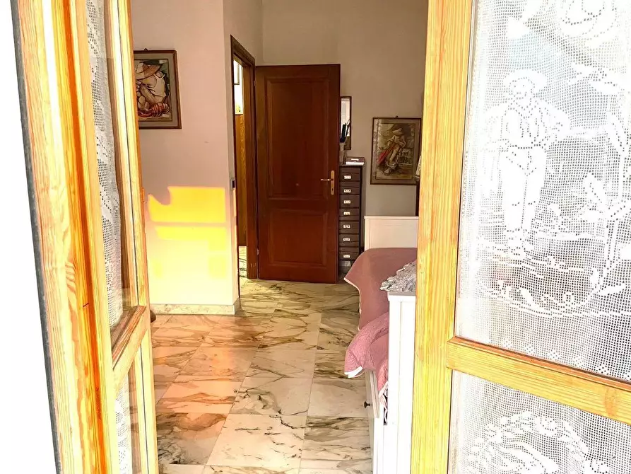 Immagine 4 di Mansarda in vendita  a Massa