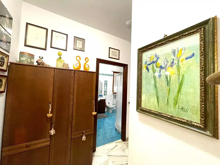 Immagine 8 di Mansarda in vendita  a Massa