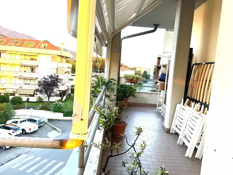 Immagine 22 di Mansarda in vendita  a Massa