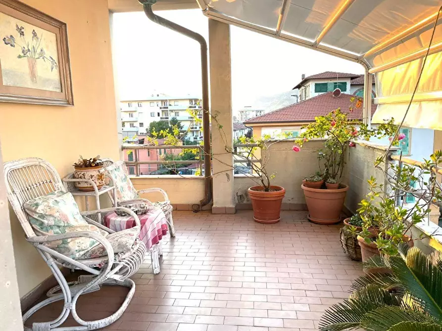 Immagine 23 di Mansarda in vendita  a Massa