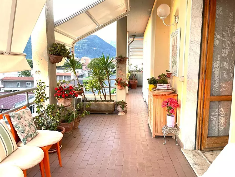 Immagine 5 di Mansarda in vendita  a Massa