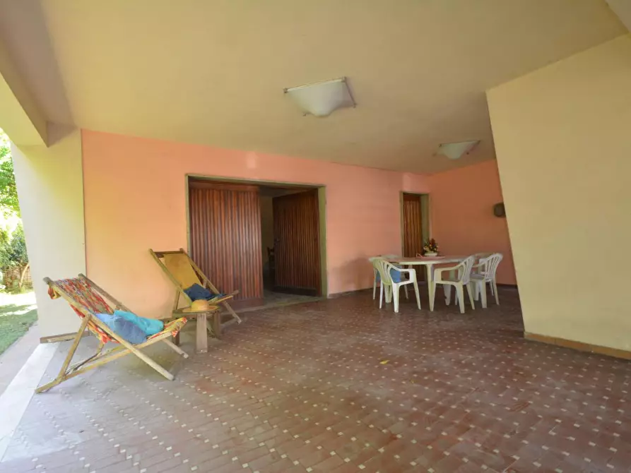 Immagine 19 di Villa in vendita  a Lucca