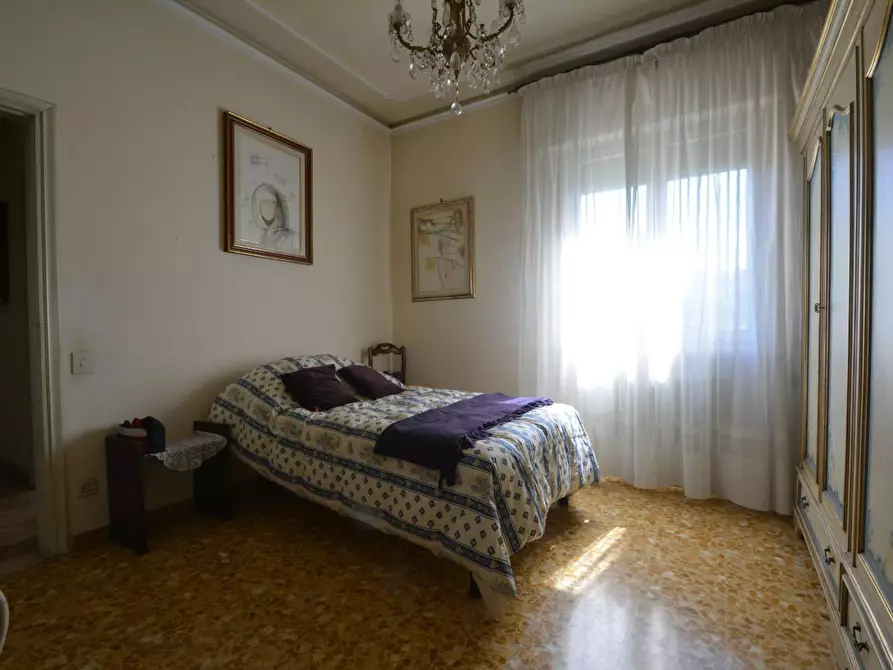 Immagine 14 di Villa in vendita  a Lucca