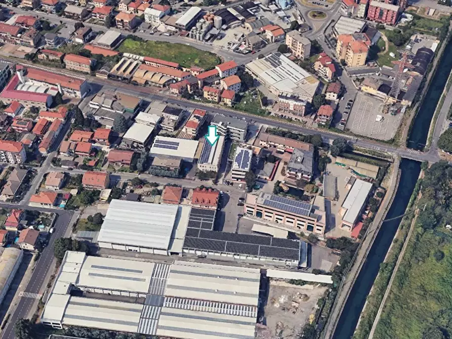 Immagine 4 di Negozio in vendita  a Paderno Dugnano