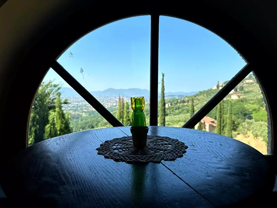 Immagine 8 di Rustico / casale in vendita  a Capannori