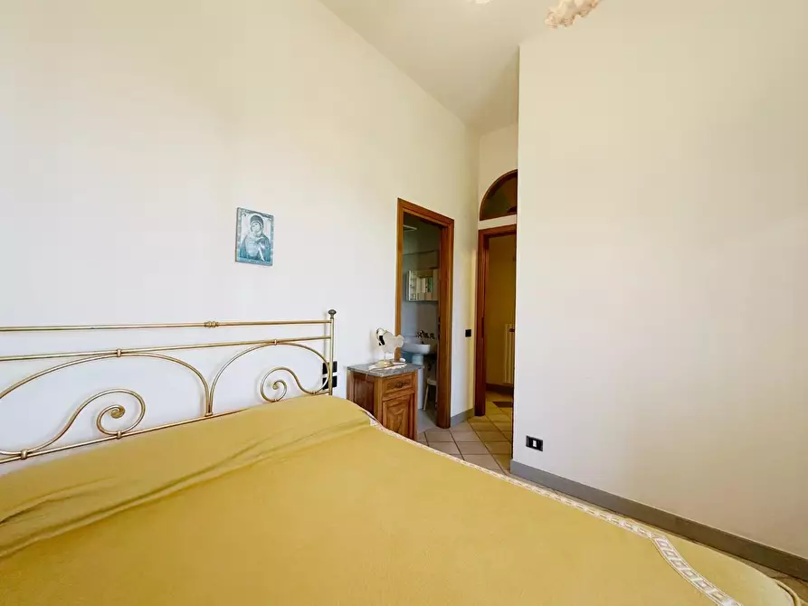 Immagine 10 di Rustico / casale in vendita  a Capannori