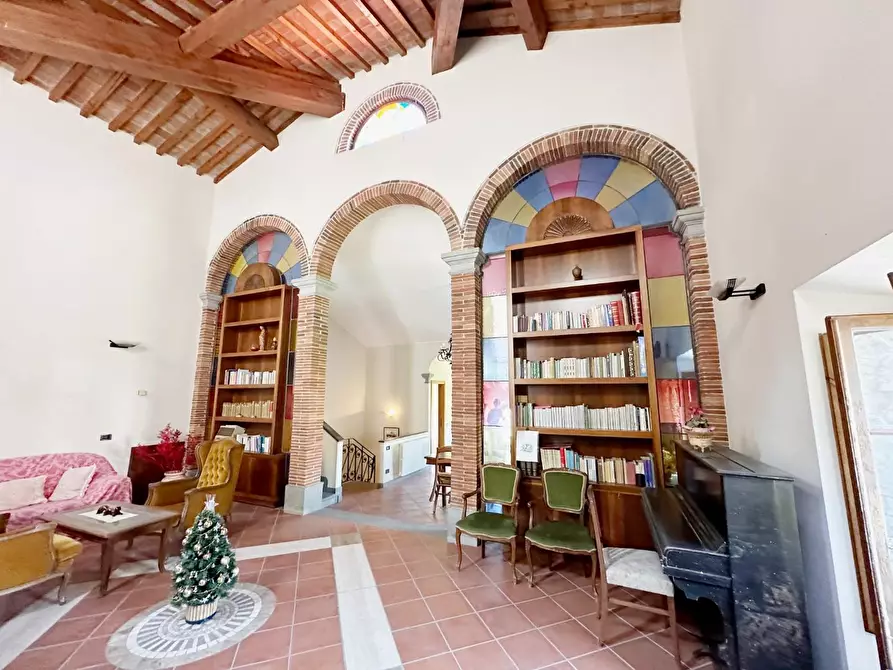 Immagine 3 di Rustico / casale in vendita  a Capannori