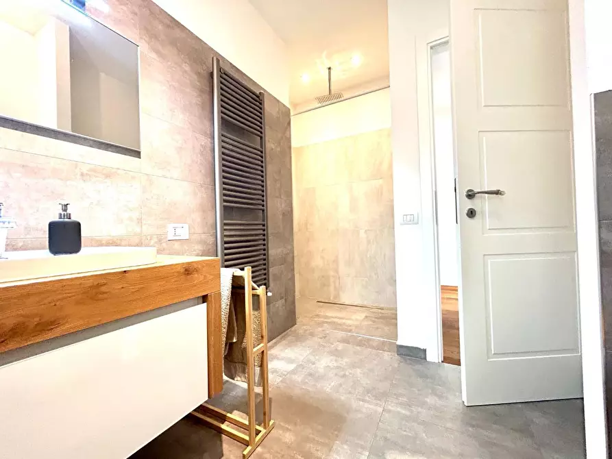 Immagine 32 di Villa in vendita  a Ponsacco