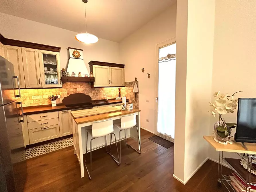 Immagine 28 di Villa in vendita  a Ponsacco