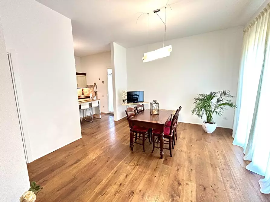 Immagine 5 di Villa in vendita  a Ponsacco