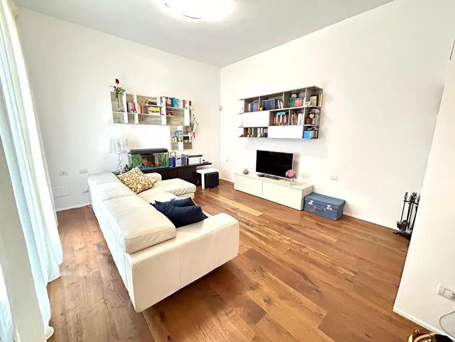 Immagine 14 di Villa in vendita  a Ponsacco