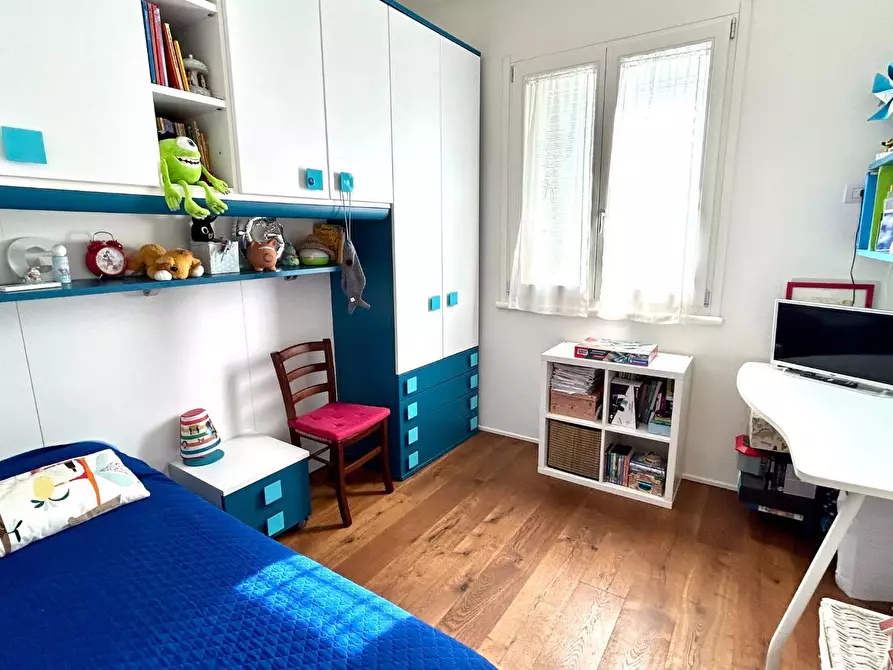 Immagine 13 di Villa in vendita  a Ponsacco