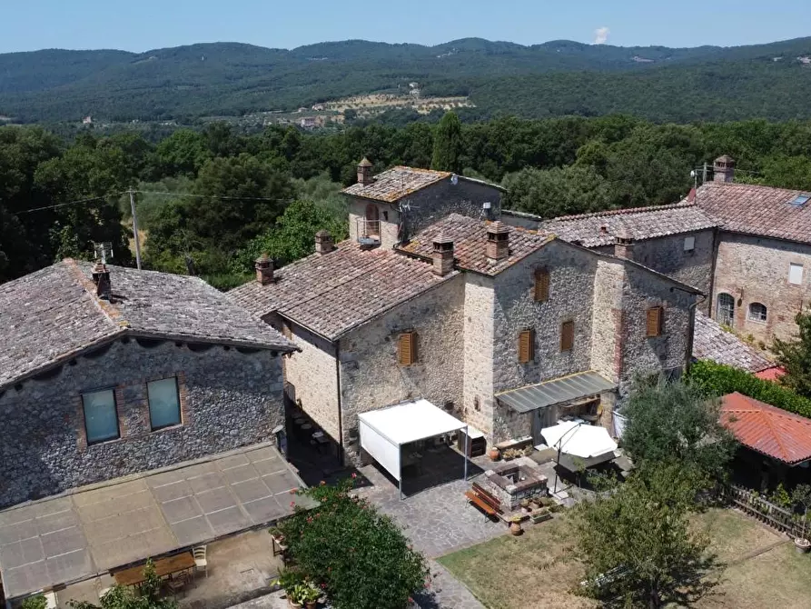 Immagine 28 di Villetta a schiera in vendita  a Siena