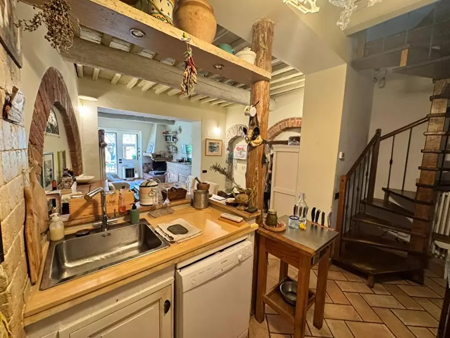 Immagine 10 di Villetta a schiera in vendita  a Siena