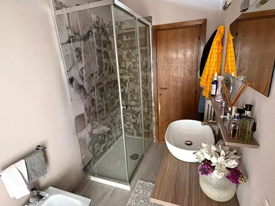 Immagine 21 di Appartamento in vendita  a Santa Croce Sull'arno