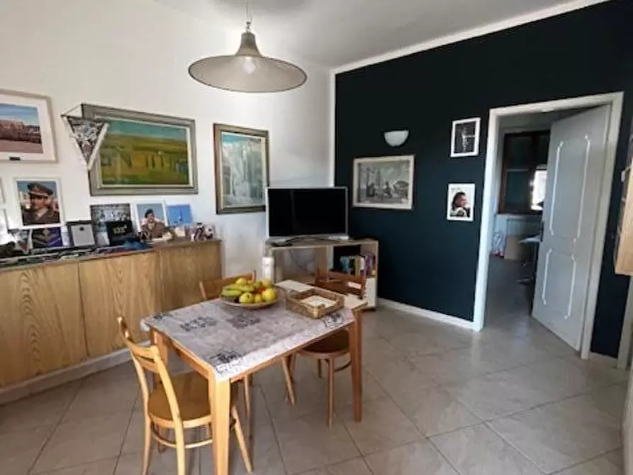 Immagine 1 di Porzione di casa in vendita  a Ortonovo