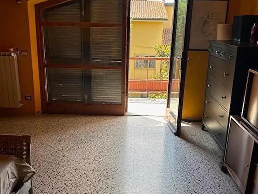 Immagine 28 di Villa in vendita  a Capraia E Limite