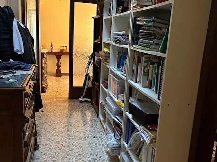 Immagine 31 di Villa in vendita  a Capraia E Limite