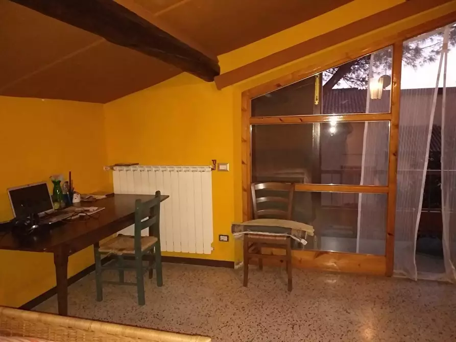 Immagine 7 di Villa in vendita  a Capraia E Limite