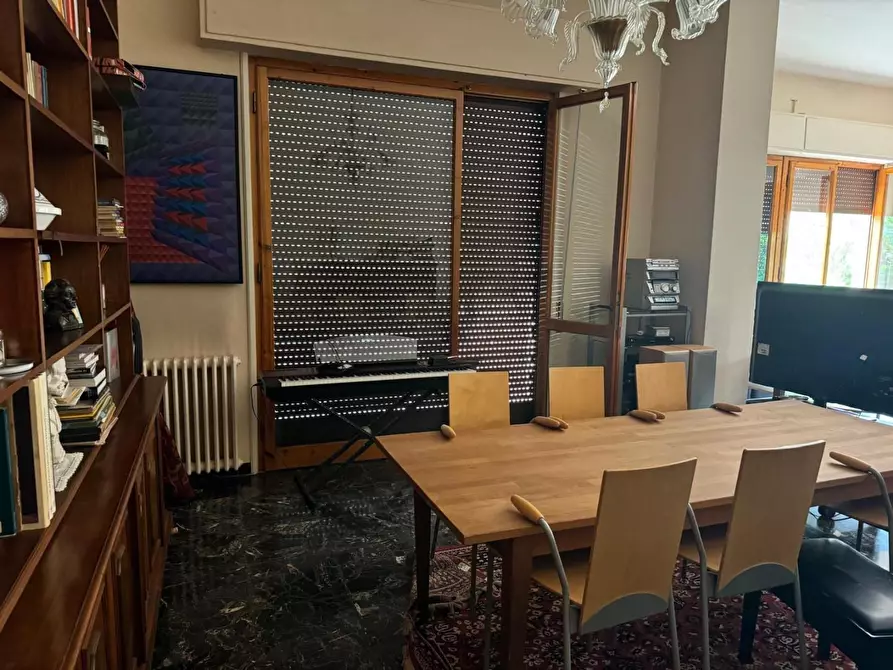 Immagine 15 di Villa in vendita  a Capraia E Limite