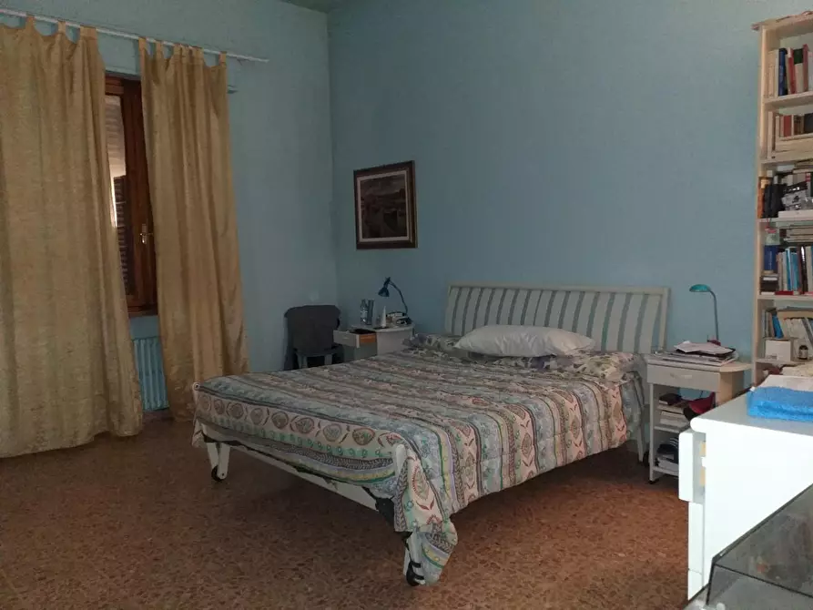 Immagine 13 di Villa in vendita  a Capraia E Limite