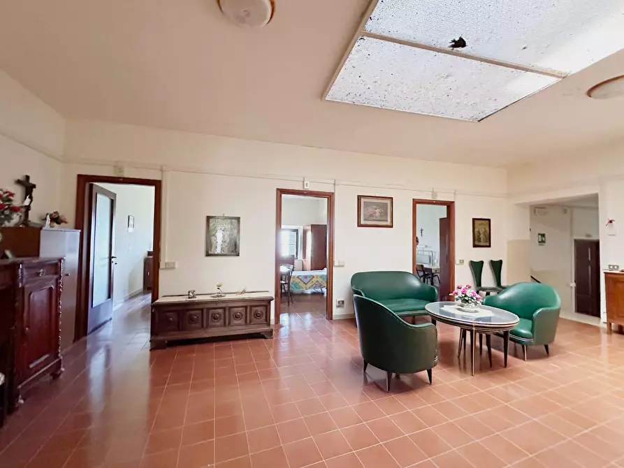 Immagine 20 di Villa in vendita  a Capannori