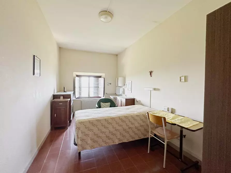 Immagine 28 di Villa in vendita  a Capannori