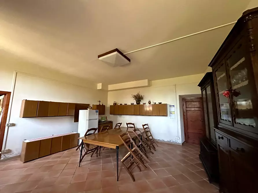 Immagine 8 di Villa in vendita  a Capannori