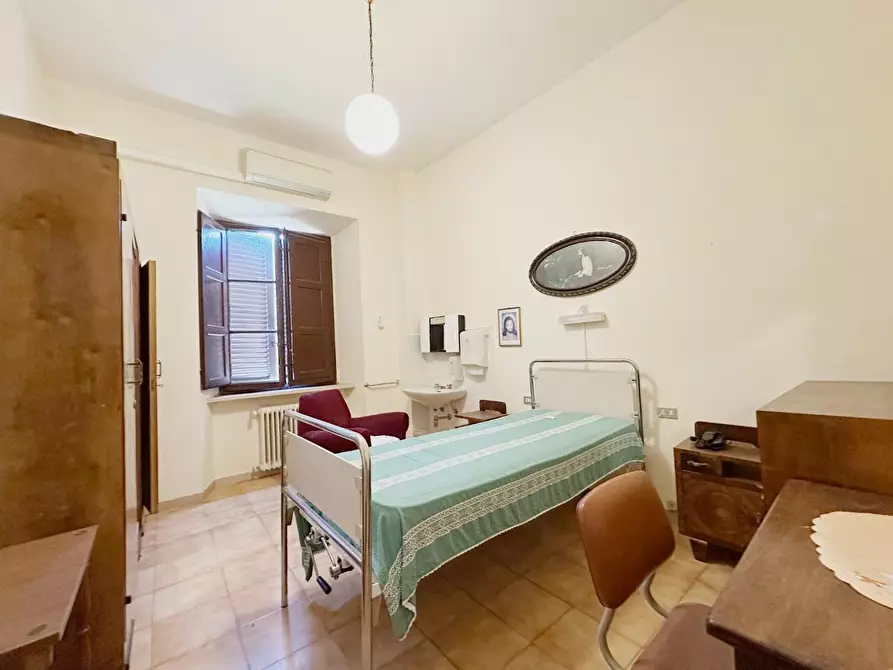 Immagine 13 di Villa in vendita  a Capannori