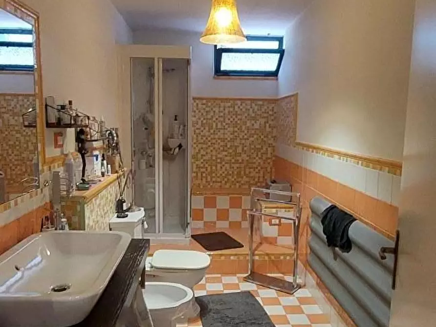 Immagine 19 di Appartamento in vendita  a Carrara