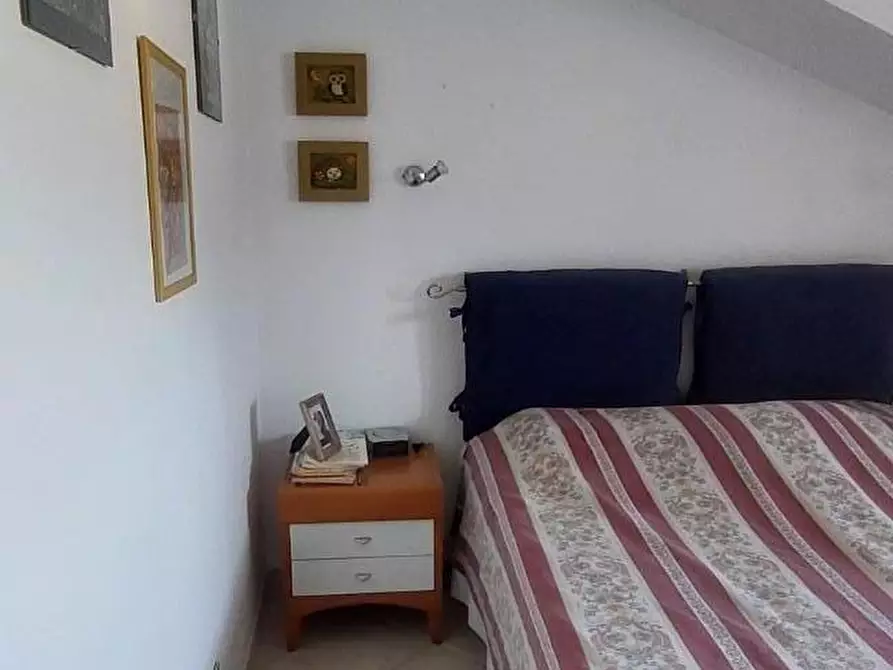 Immagine 6 di Appartamento in vendita  a Ortonovo