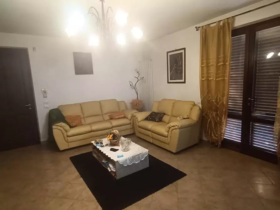 Immagine 1 di Villa in vendita  a San Giuliano Terme