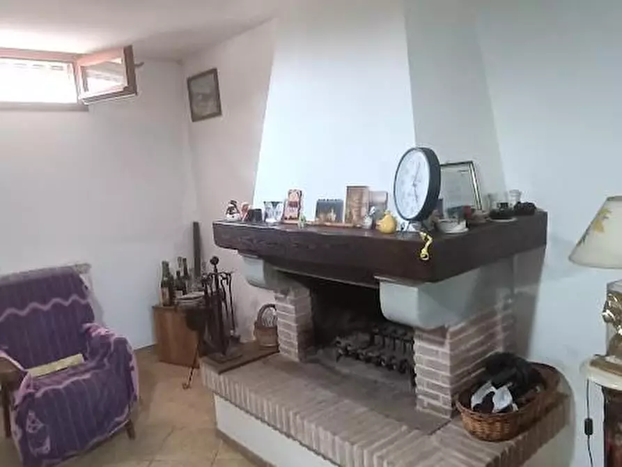 Immagine 12 di Villa in vendita  a San Giuliano Terme