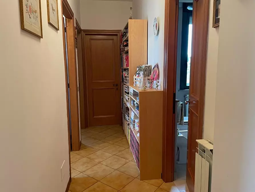 Immagine 13 di Appartamento in vendita  a Siena