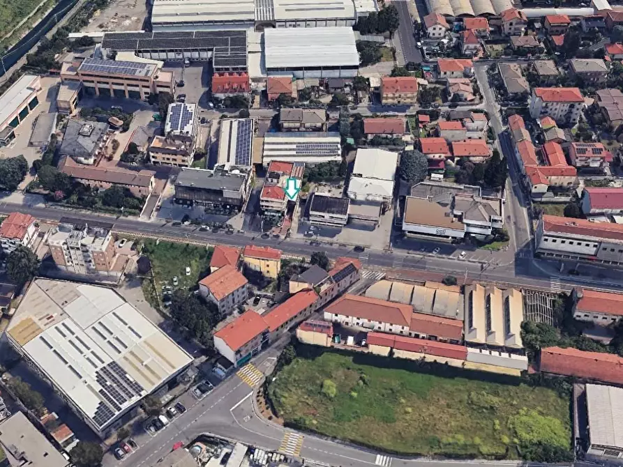 Immagine 2 di Magazzino in vendita  a Paderno Dugnano