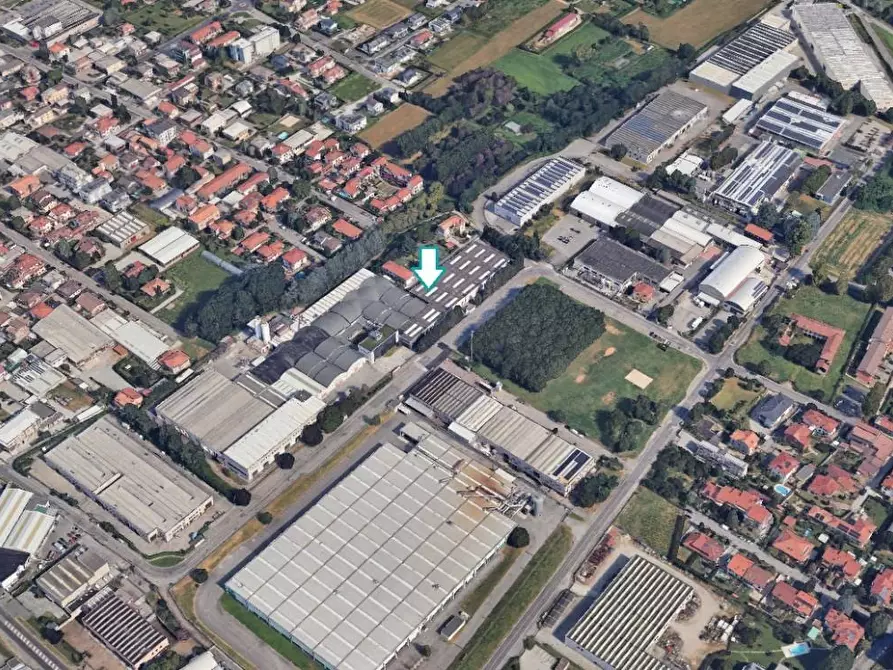 Immagine 3 di Capannone industriale in vendita  a Giussano