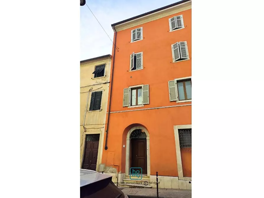 Immagine 2 di Appartamento in vendita  a Carrara