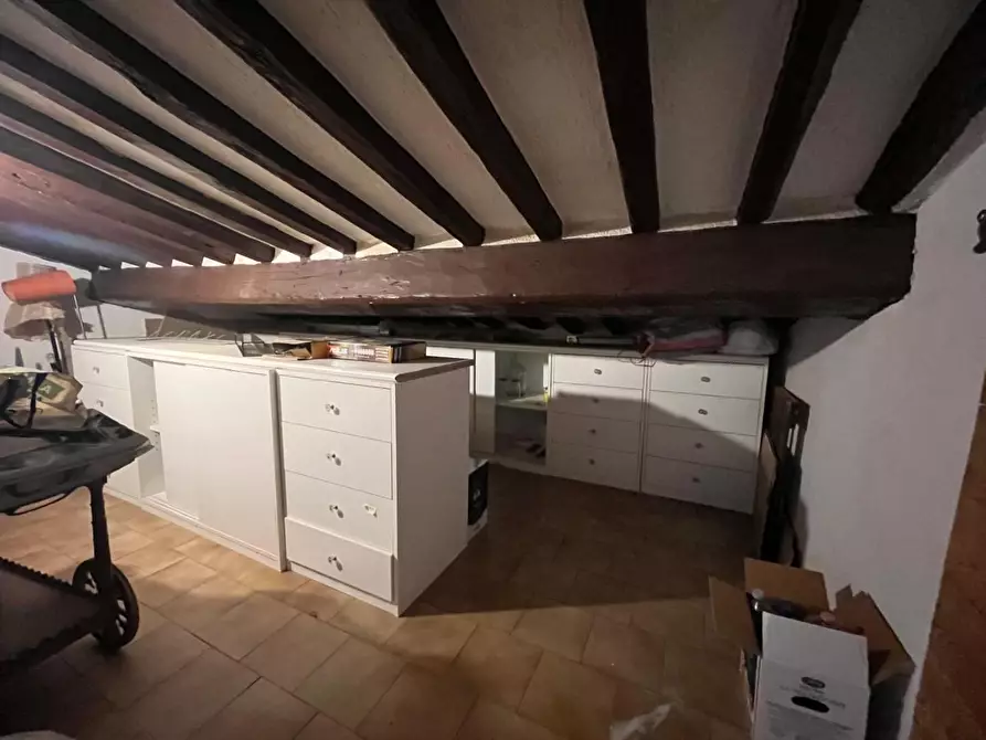 Immagine 10 di Appartamento in vendita  a Livorno